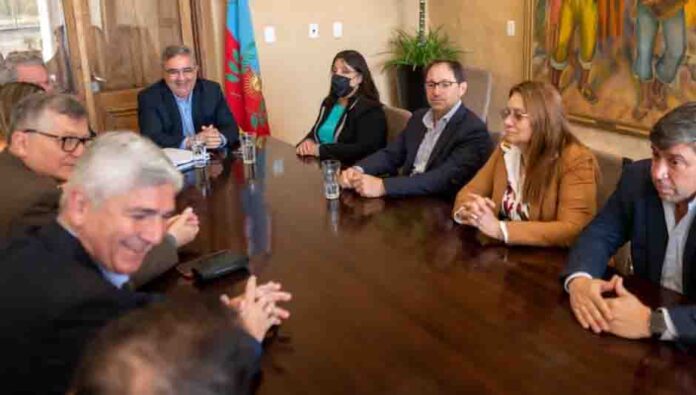 Raúl Jalil insiste en encontrar puntos de acuerdo con la oposición