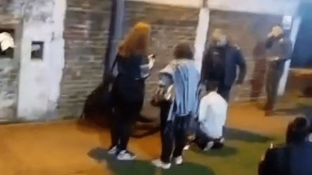 Enfrentamiento en Colectivo: Asaltante Herido por Policía de Civil