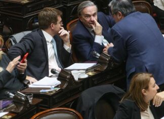 El Gobierno redobla la apuesta discursiva y subestima el costo político de un veto