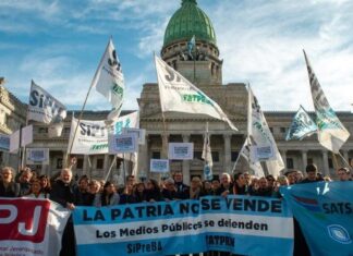 Milei y la cultura: de la degradación al ataque directo en días marcados por el ensañamiento
