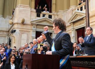 Torpeza planificada, batalla cultural y desconcierto opositor: una inédita cruzada ultra en su punto de partida